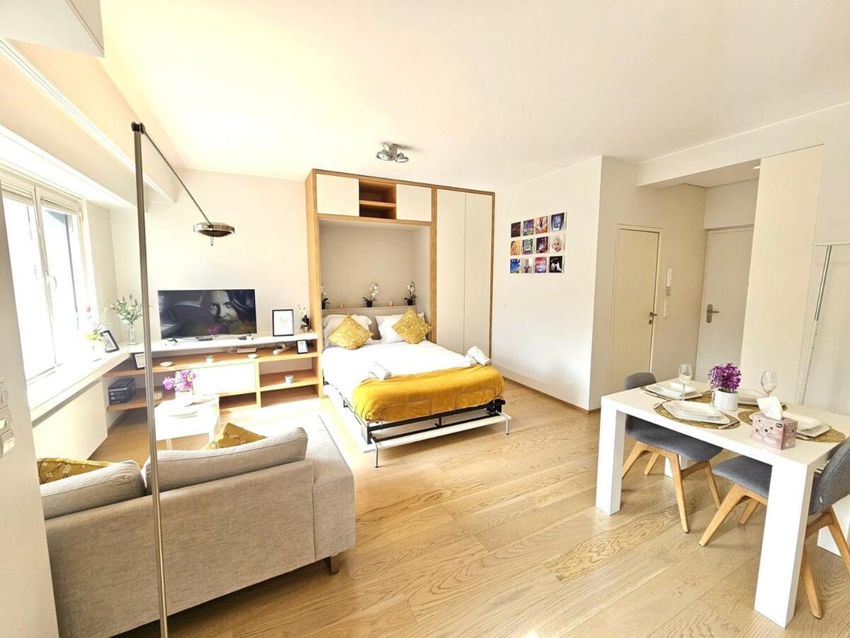 Stylish In Luxembourg-lux11 *
